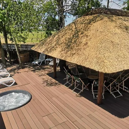 Resort Scandinavia Grand Marine Zator